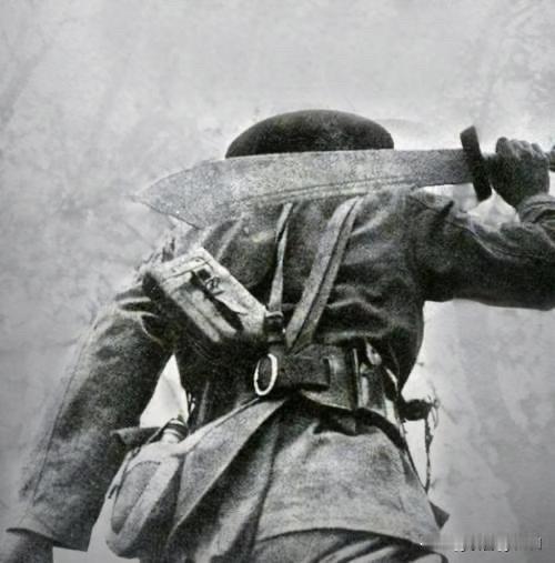 高市只是说了日本民众一直想说而不敢大声说的心里话，这次再当选就是最直接和最明确的