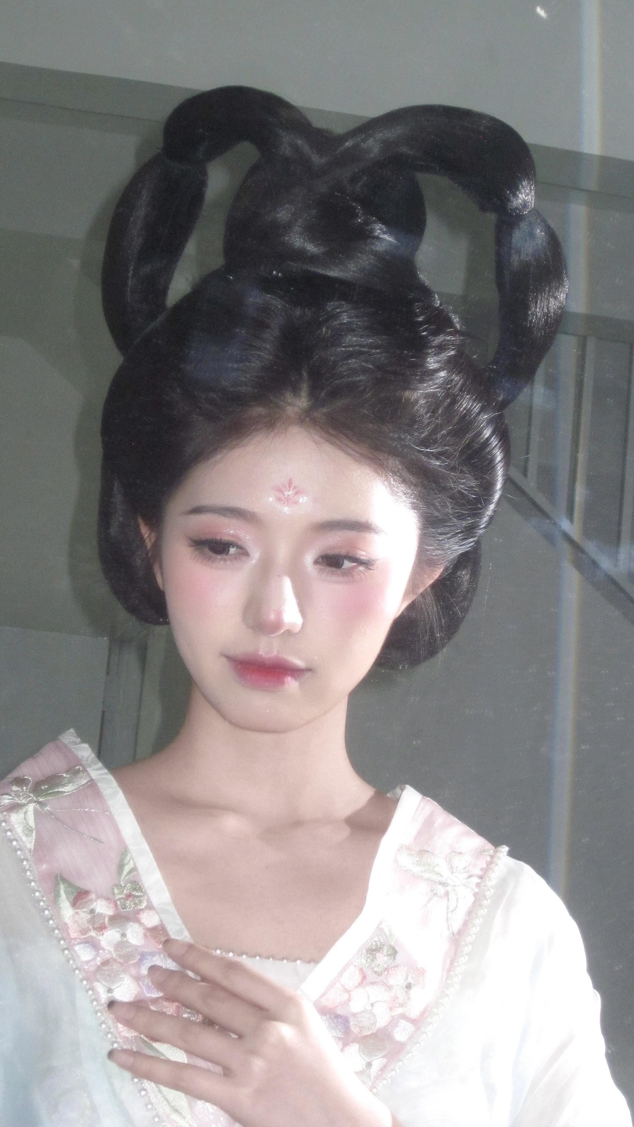 左划帮我戴头饰！