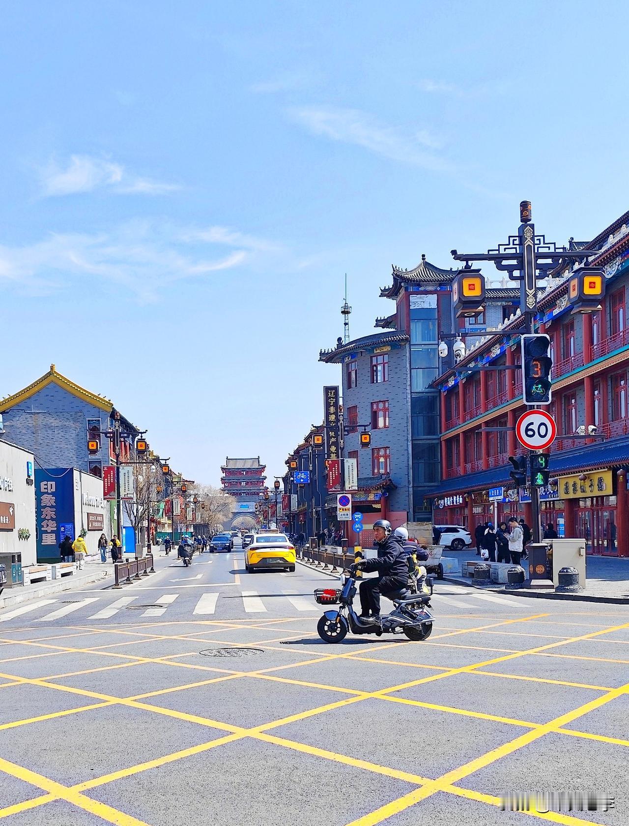 镜头中的古城沈阳——沈河区方城随拍。
沈河区是沈阳古老的城区，历史上的候城、乐郊