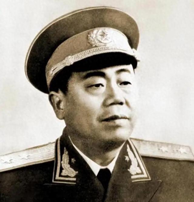 1945 年 9 月，伪第九路军王铁相部盘踞平度城拒不投降。我军向城内递送劝降通
