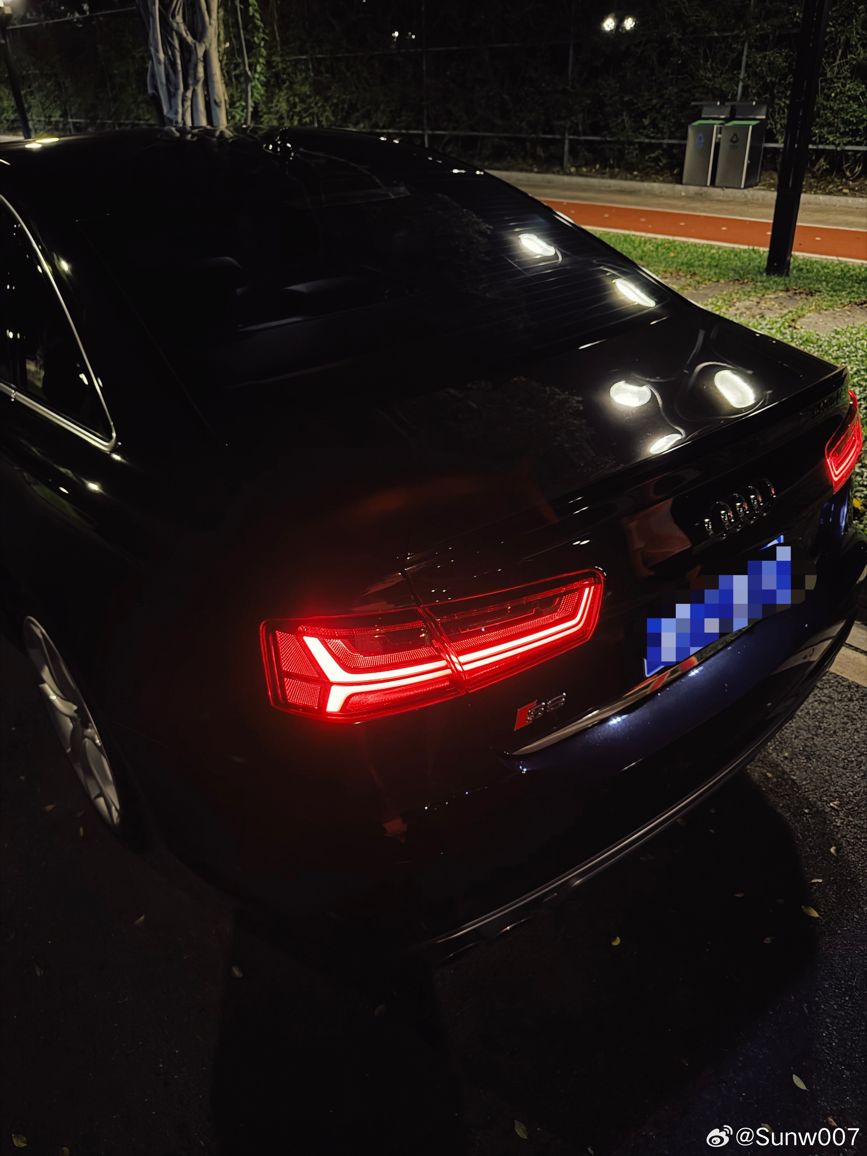 今夜来到了美丽的二沙岛，体验了  孤傲的 C7 S6，百闻不如一见，真是颠覆我认
