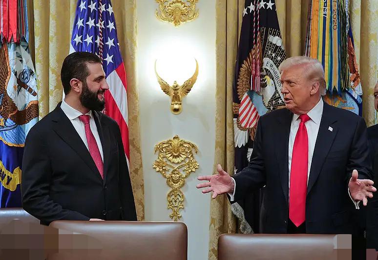 快讯 快讯
叙利亚政权外交部门宣布！

叙利亚政权外交部门11月10日发表声明说