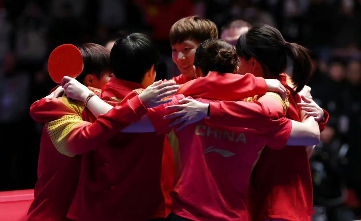 霸气晋级！国乒女团横扫强敌，剑指冠军之巅！伦敦世乒赛的赛场上，中国女团用一场酣畅