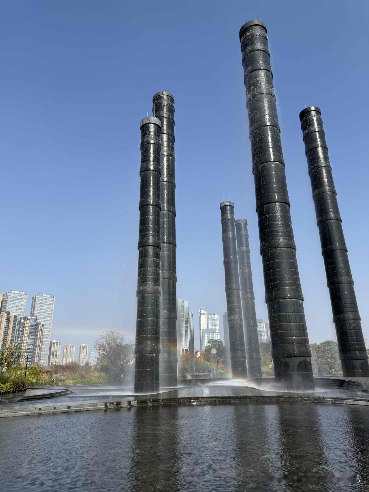 普通人是如此，那么大资金呢，更是如此，游资也好，机构也好，真正愿意等分红的长期资