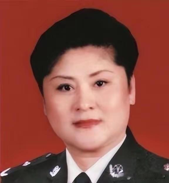 1988年，郑州一漂亮女子被两名壮汉强行塞进出租车内。趁车子急刹时的惯性，女子猛