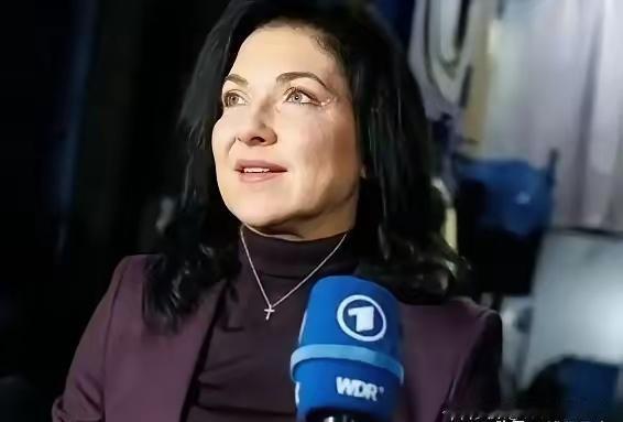 德国经济部长赖歇最近接受路透社采访，说的话活像给德国经济“开药方”，还挺接地气。