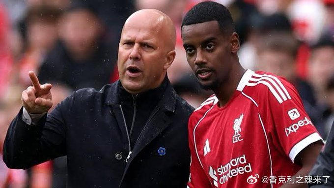 利物浦名宿巴恩斯说：我希望斯洛特留任 阿隆索如果来执教不佳怎么办？“我理解大家呼