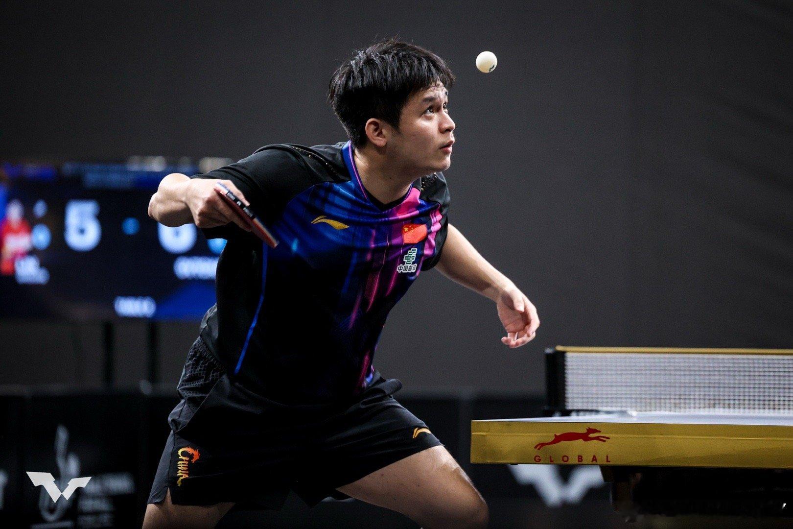 有些球迷给林诗栋算积分他二月会掉到WR.4而雨果会变成WR.2其实1.2.3.4