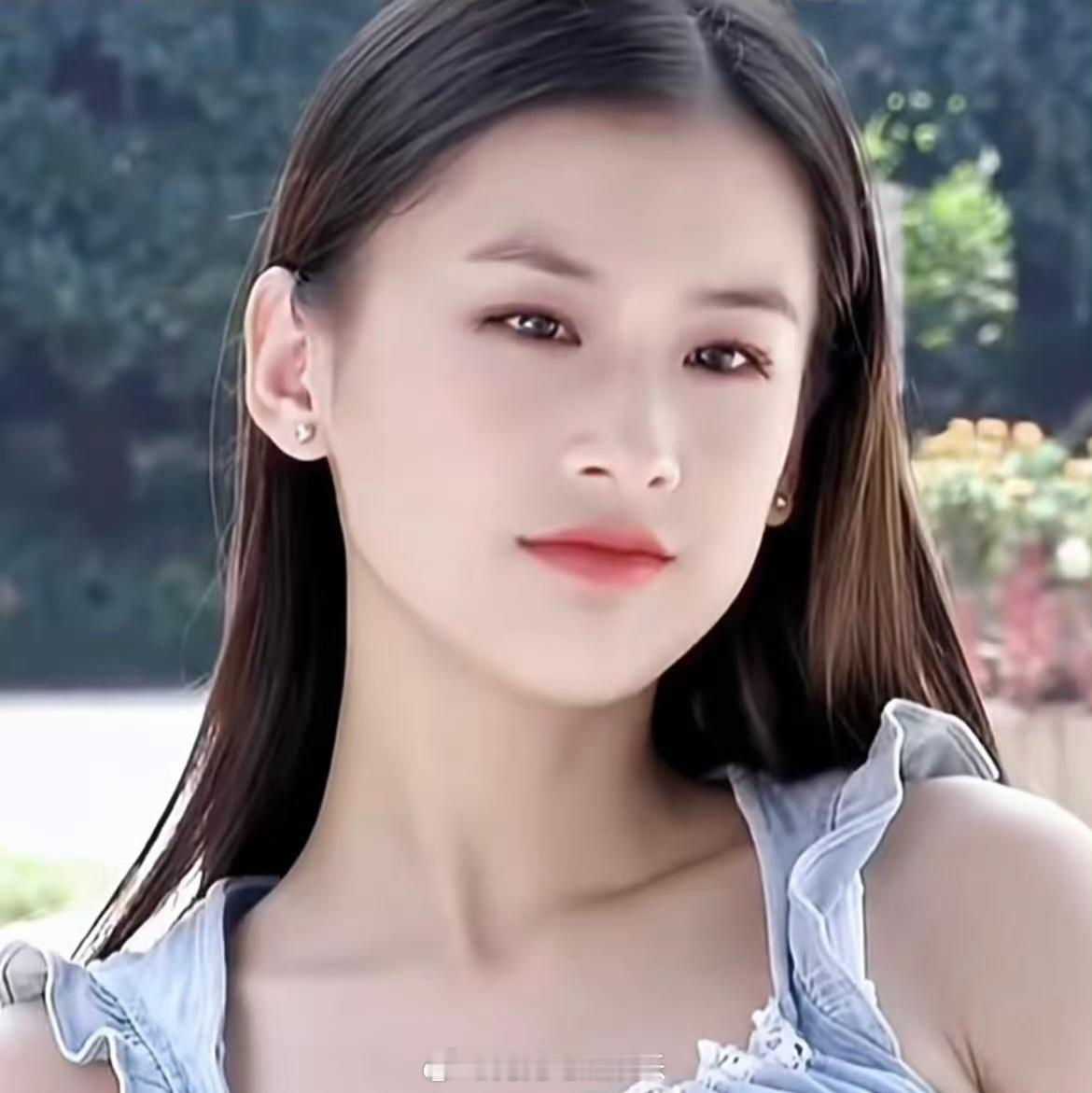 黄圣依初代白月光的含金量谁懂黄圣依初代白月光的含金量啊 