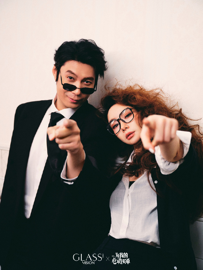 谁给戚薇艾伦组的cp戚薇艾伦好新颖的组合，真的是好想知道谁给他们两个人组的cp啊