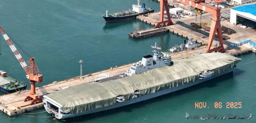 国内航母为何不搞传统美式分级？
 
很多人疑惑中国航母为啥不像美国那样分“福莱斯