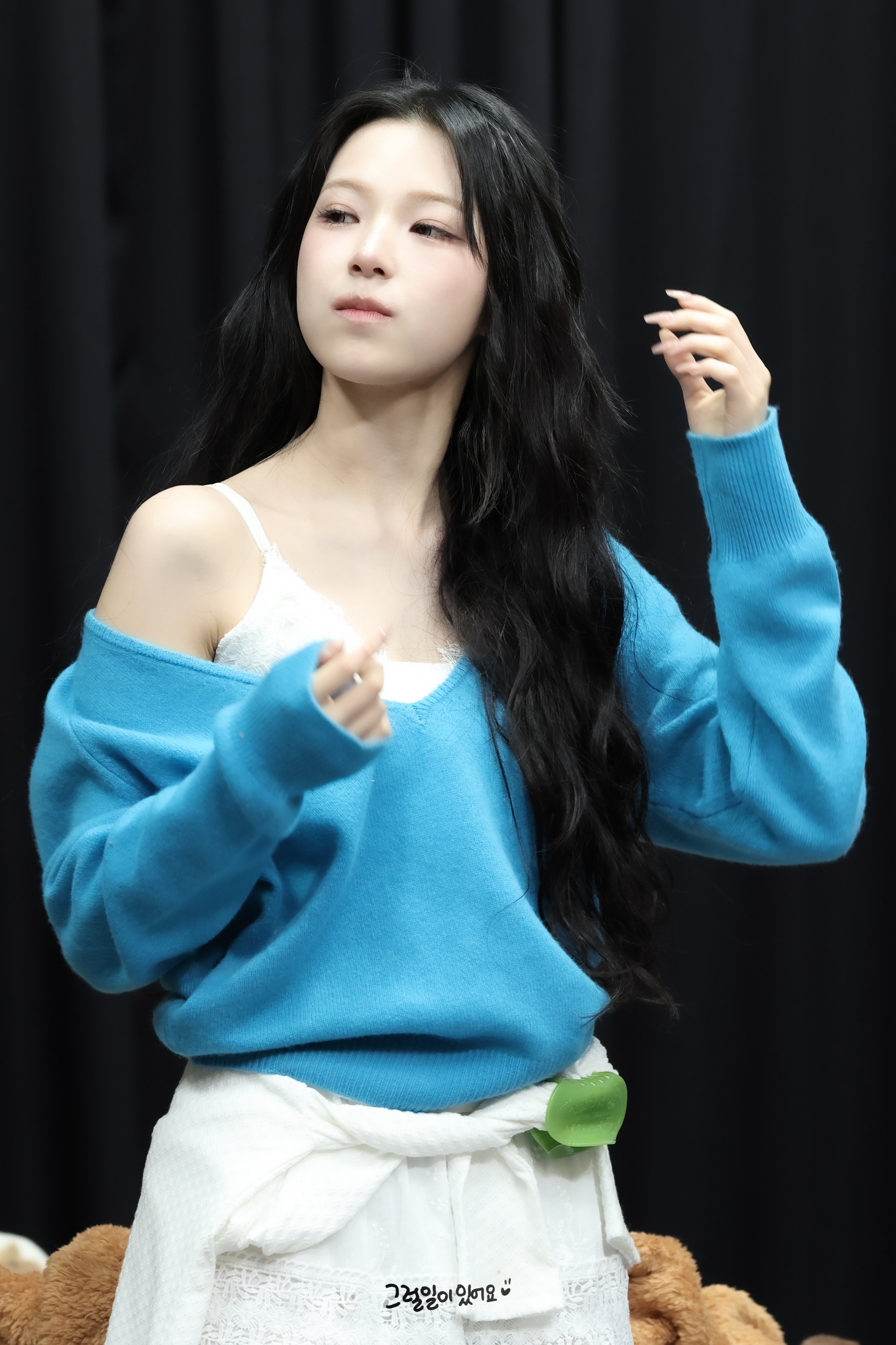 白知宪[超话]  🐳蜜罐甜心白知宪 260919 KPOPSTORE签售 饭拍