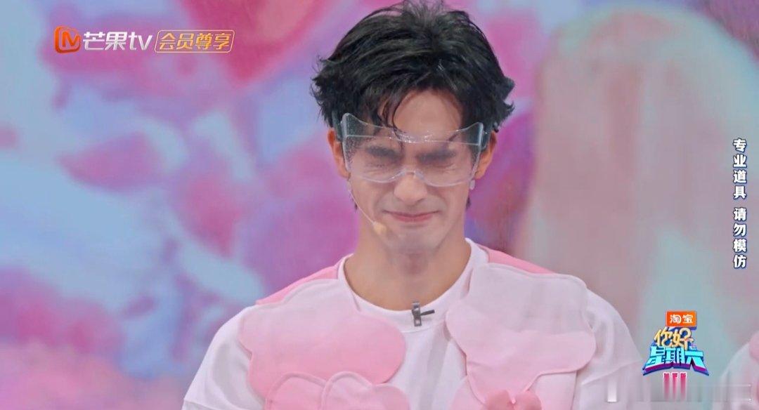 张颜齐祝骄阳似我遇水则发你好星期六 张颜齐太牛了！在《你好星期六》里为《骄阳似我