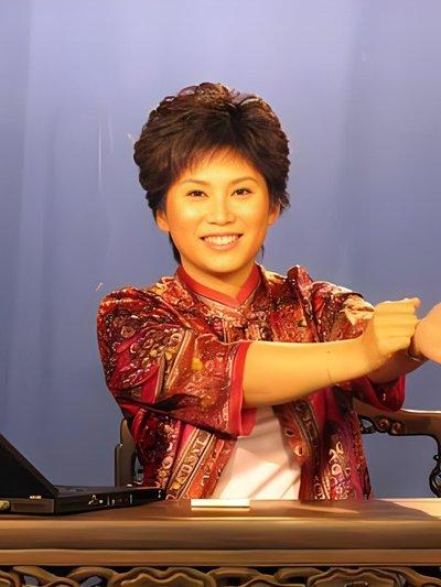 北京中医药大学副教授曲黎敏语出惊人，她说：“男人只要老伴一死了，不出一个礼拜，他