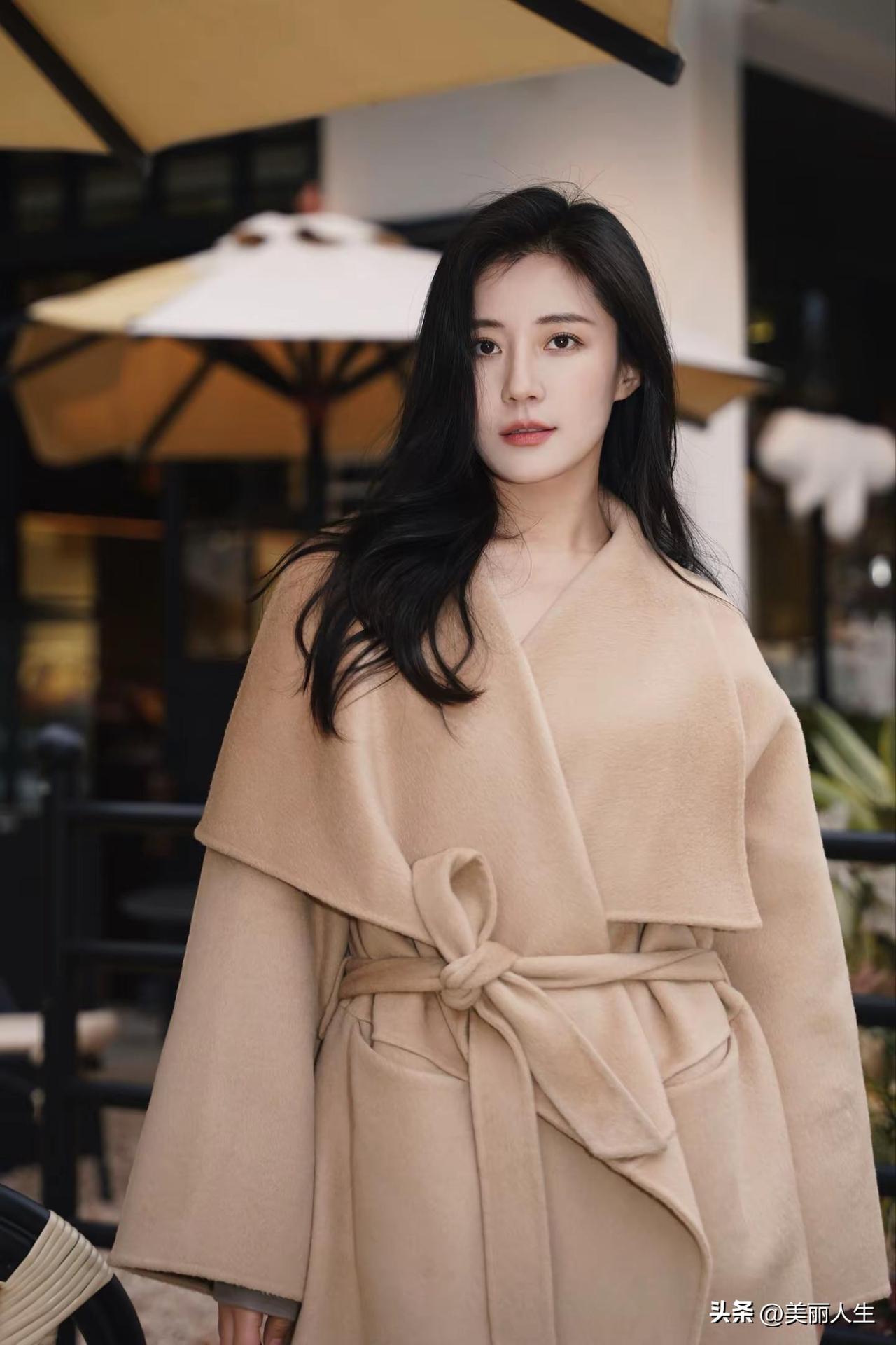 📍魔都City Work | M+马利
超可爱叉腰女孩👧上海M+马利 |多巴