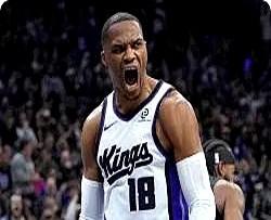 全网都在黑他，结果呢？
黑着黑着，给人家黑成了历史第一。
就今天，威斯布鲁克，N