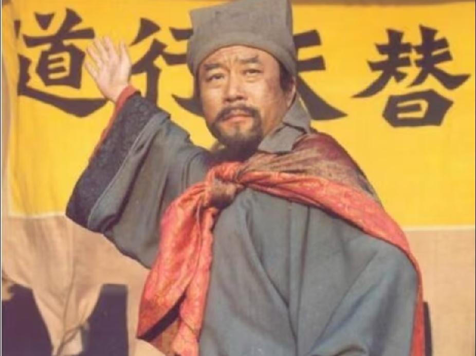 他仗义疏财、真心助人，哪怕素不相识的阎婆惜，他愿意慷慨接济，晁盖身负重罪逃亡，他