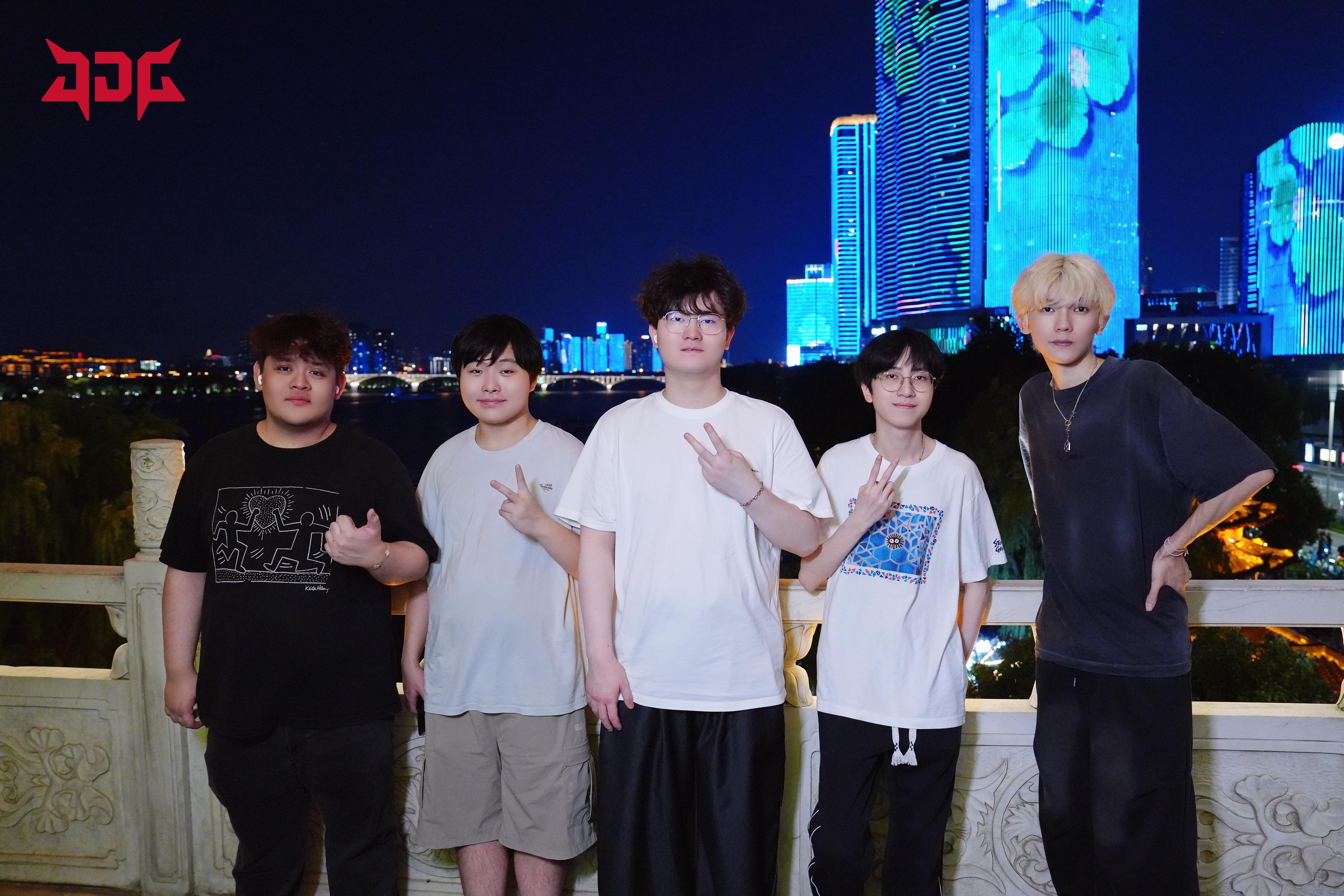 📂游客照批量生成中 热不中咧JDG星城回响2026无畏巡回长沙站JDG无畏契约