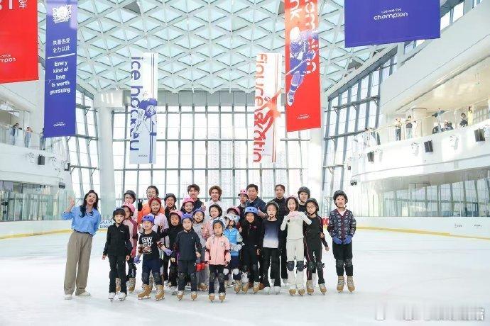 王濛魏建军直球式聊天说话坦荡直白不绕弯，真诚又接地气的对话太舒服，格局通透气场十