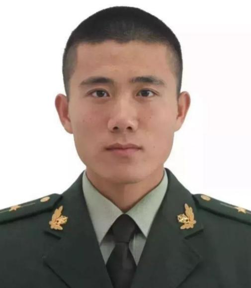 “国家白白培养了他5年！”2018年，武警济南支队入职了一个月的大学生，还立下了