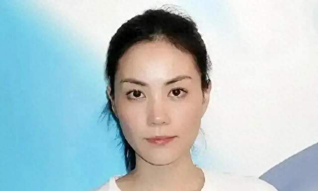 王菲调侃那英：演唱会为何会请肖战出任嘉宾？那英的回复显情商