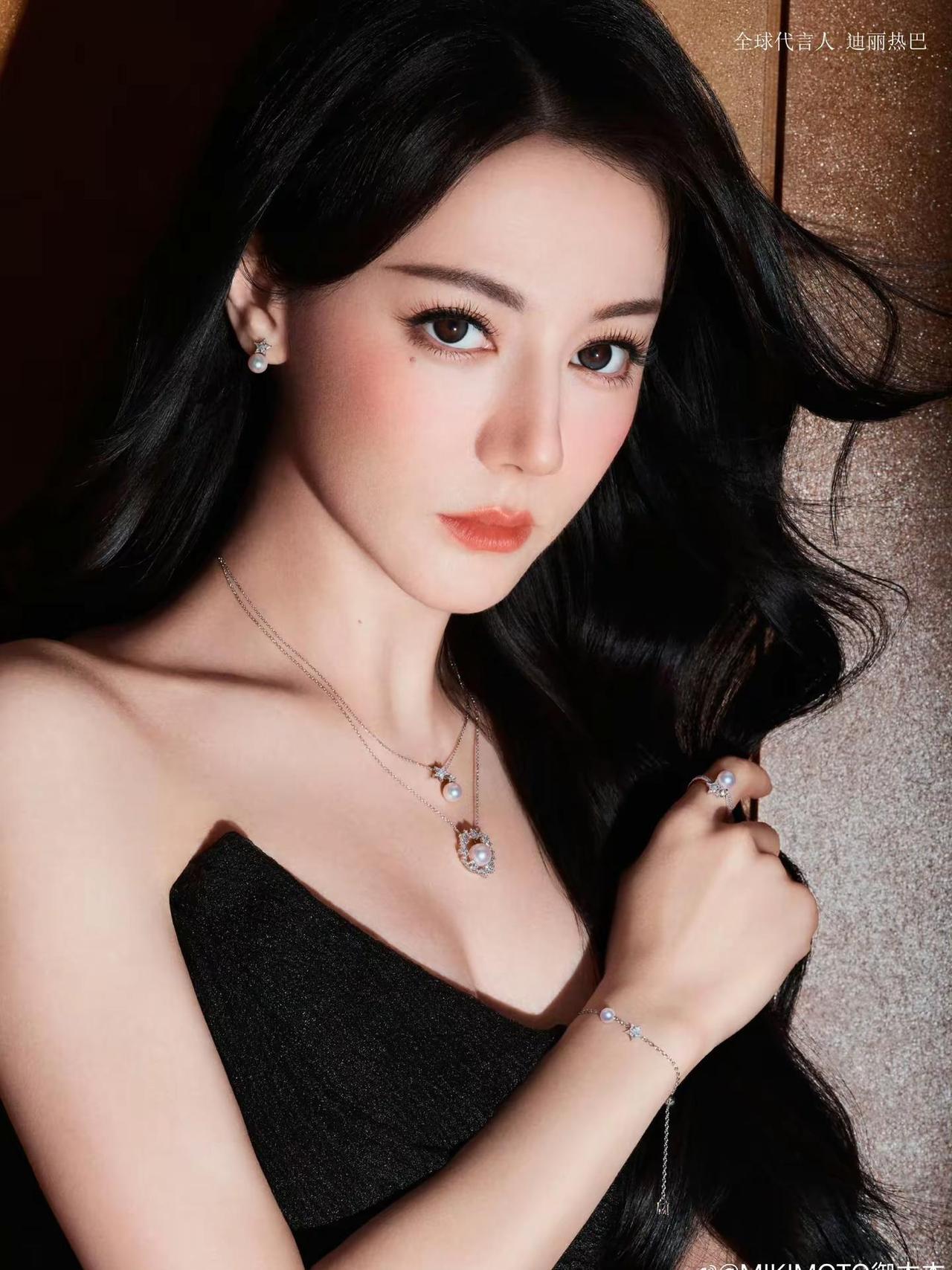 新造型～～～迪丽热巴 迪丽热巴美颜暴击 迪丽热巴御木本全球代言人 迪丽热巴mik