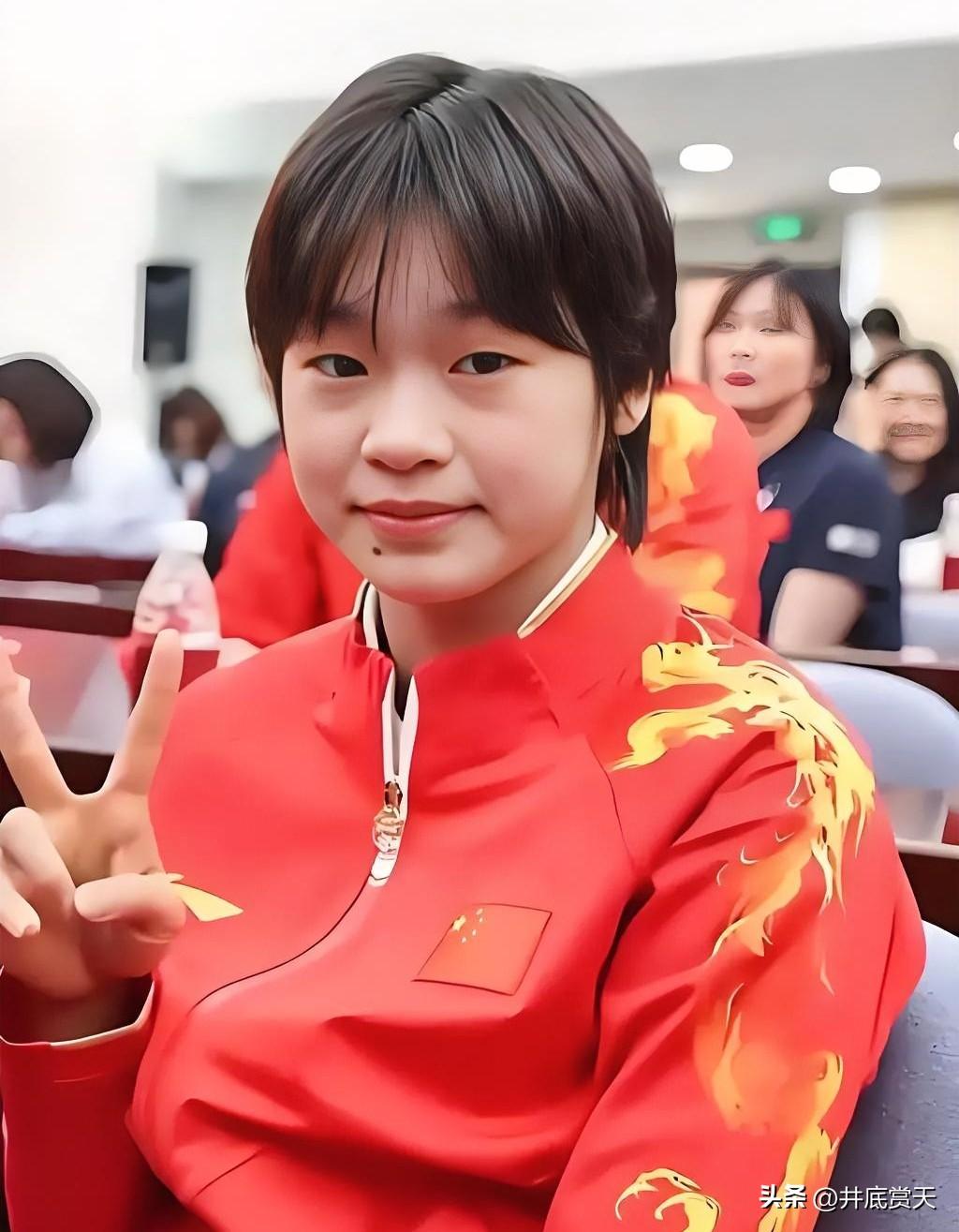 有兄有弟，有姐有妹，姥姥姥爷，爷爷奶奶都还健在，加上父母，这样十全十美的人，是不