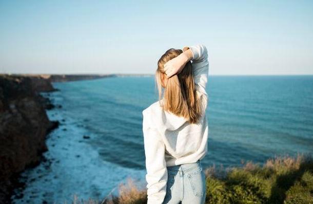 我念同学情分让她借住，结果她却赖着不走了

大学舍友来失业后，刚好房租也到期了。