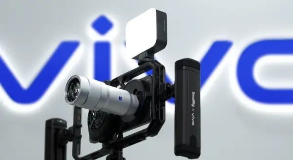 【vivo韩伯啸：X300 Ultra成为创作者的“口袋里的摄影机”】vivo产