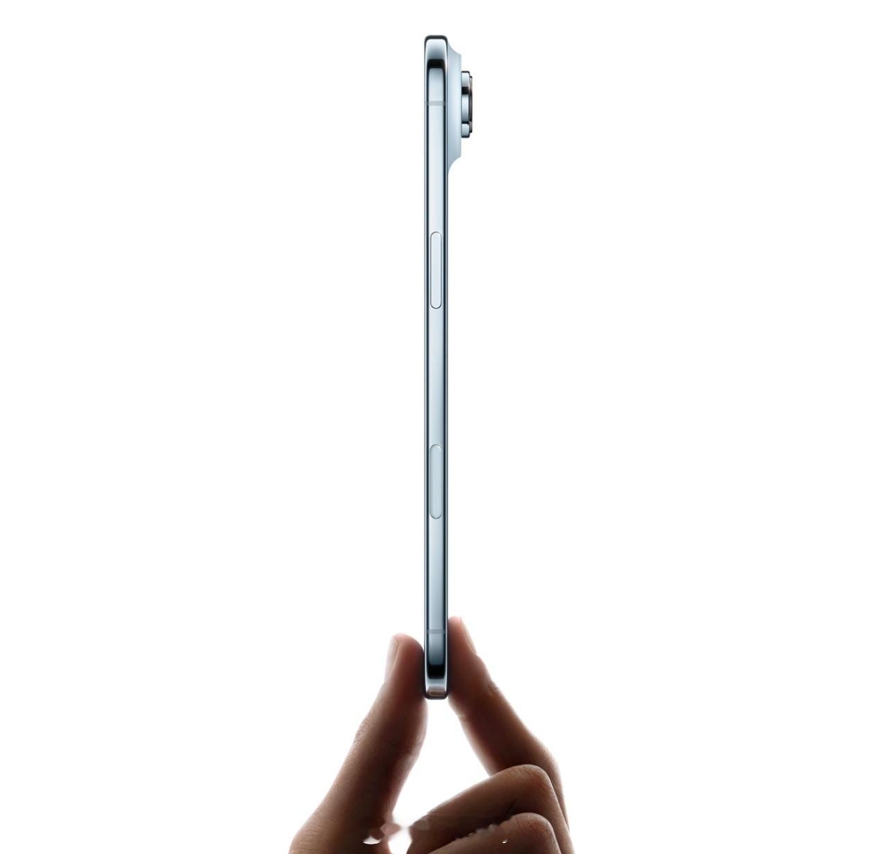 轻薄是基本，不能妥协好用，大家用什么都带壳就能说明轻薄不是一切。iPhone A