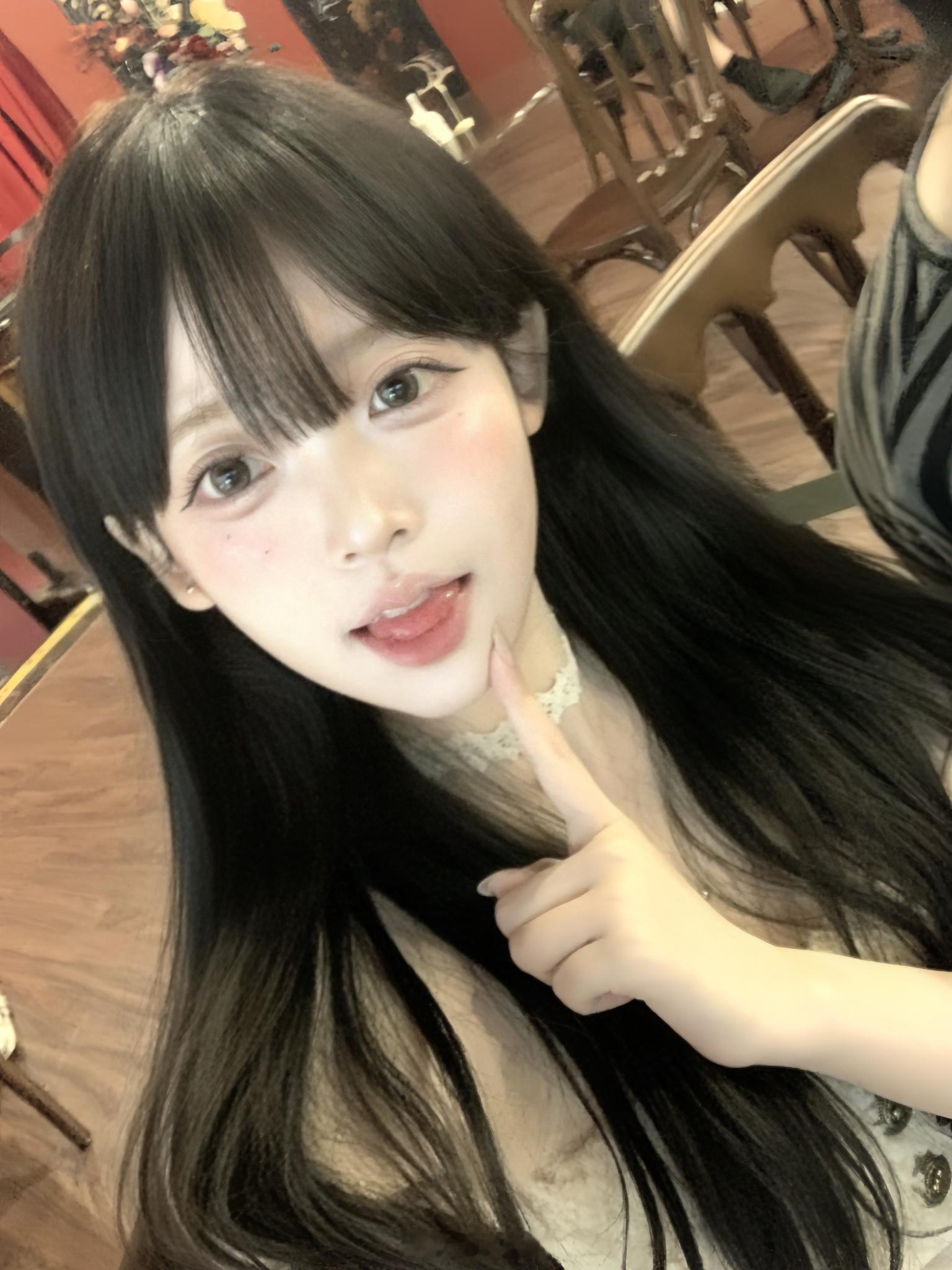 近期已无力维持人形 本体目前是茶杯兔