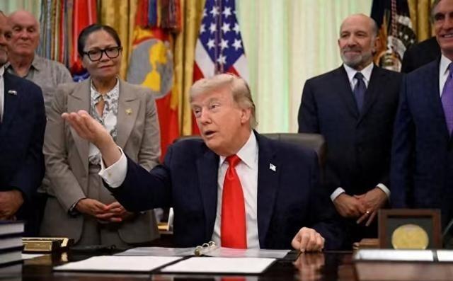 特朗普为什么迫不及待的停战？并不是美国打不过伊朗，也不是美国怕全面开战。主要的原