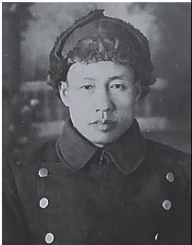 1940年，吴富善将军缴获了鬼子的一匹洋马，骑着它指挥突围时，没想到鬼子的军马训