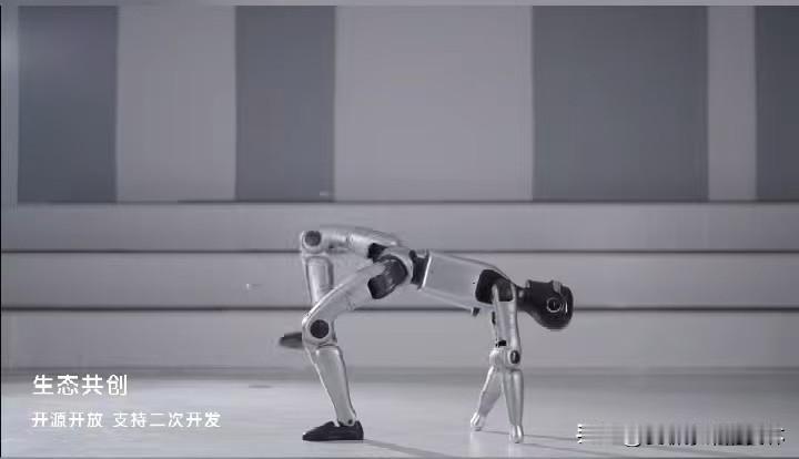 机器人上春晚，必须是潮流！想起去年春晚上，那些机器人抖手娟可太逗了。没想到，今年