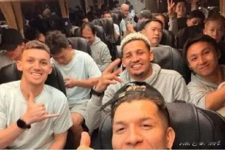 河南队真有钱，羡慕啊…河南酒祖杜康队经昆明转机飞抵泰国曼谷，正式开启了备战联赛末