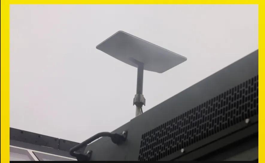 据彭博社消息，伊朗人可以免费使用星链了。
​
​
​有网友评论说：
​1，也想免