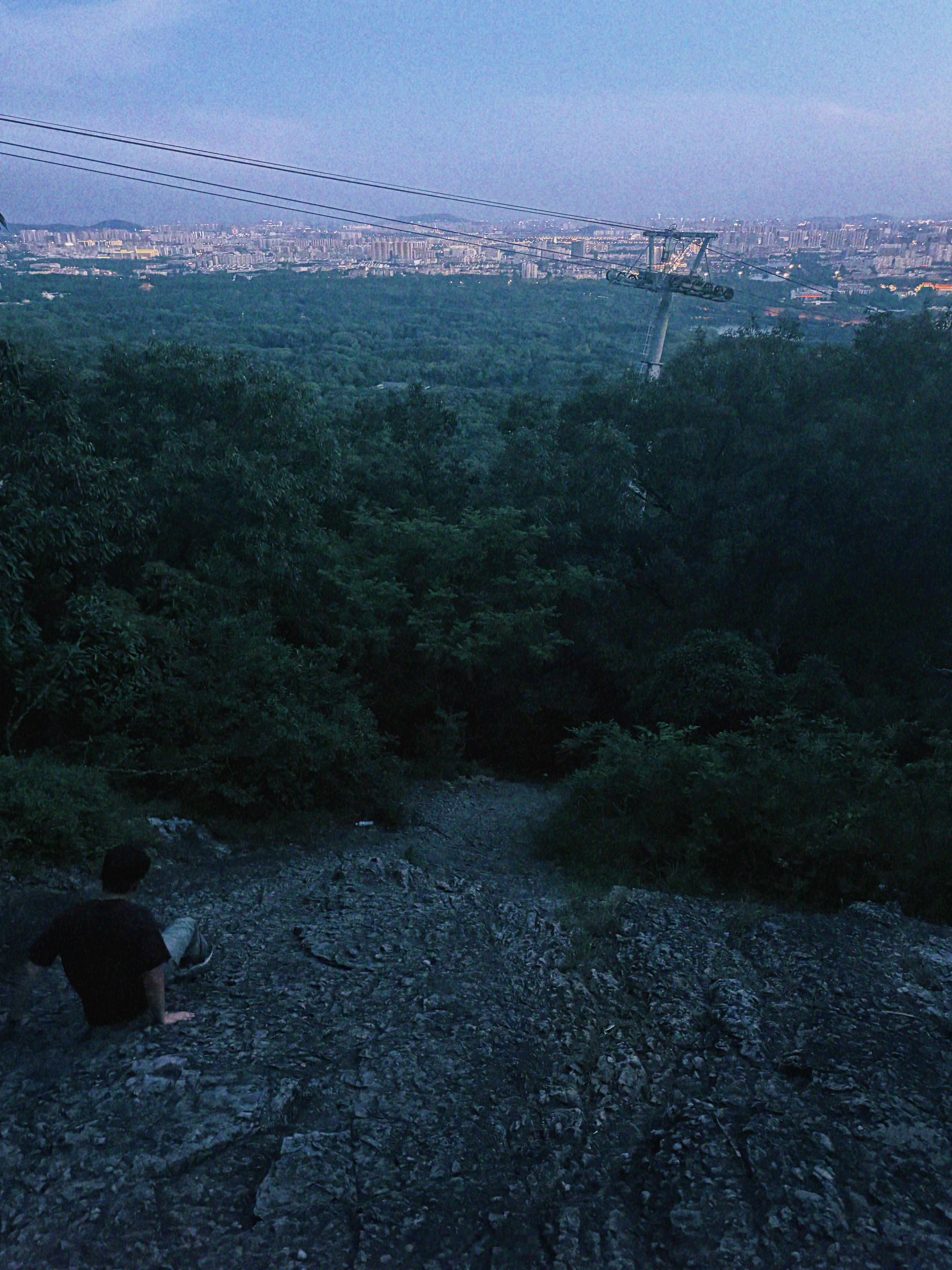 房价还能重新上涨吗我刚卖掉，还在考虑最近买不买其他二手房！有懂的人告诉我下吗？谢