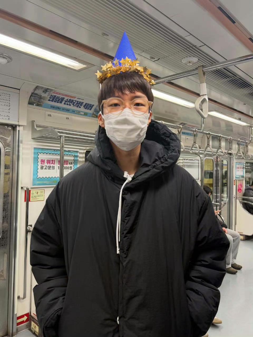 雪大不用上班订个馋了很久的卖他萌小蛋糕虽然一会要步行去拿