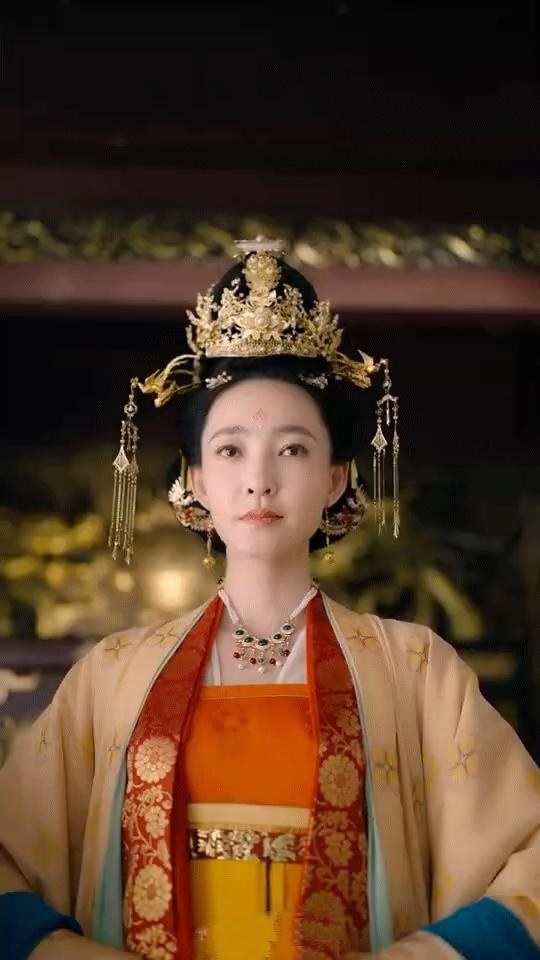 王丽坤首战短剧，《若熙传》见证古装适配度依旧能打

2025年，王丽坤携首部短剧