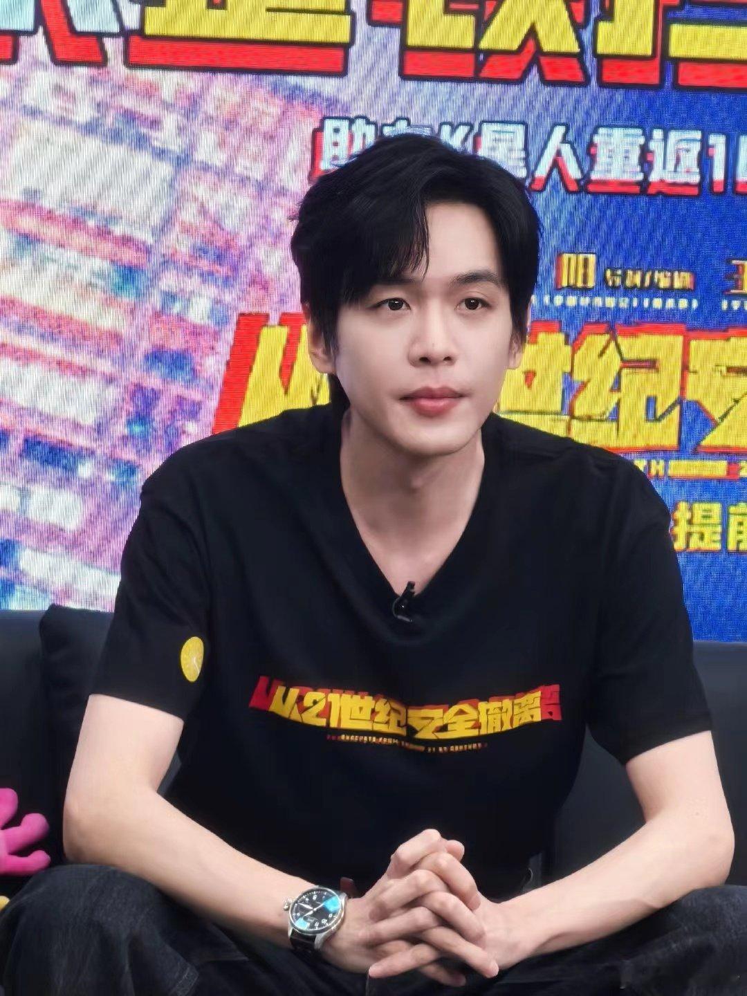 #张若昀 打不过就加入#张若昀，你这样的精神状态也是给我们带来了最大的节目效果，