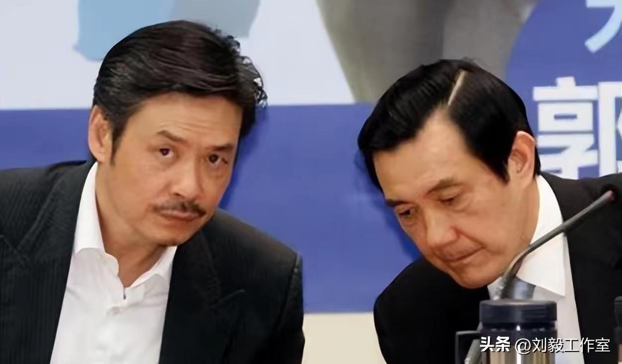 金小刀出手，《镜周刊》入局，背后的势力逐渐浮出水面，明着剑指萧旭岑，暗则直指郑丽