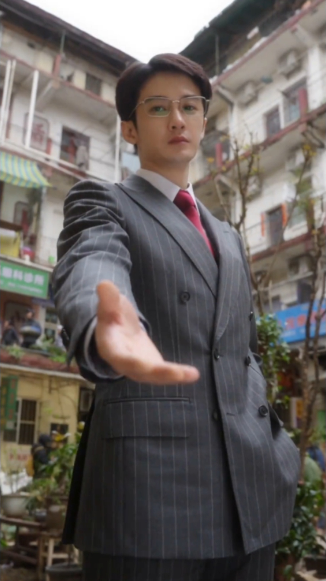 李淇在我这依然是我的月光直到檀健次的下一个角色出现檀健次欧珑全球品牌代言人