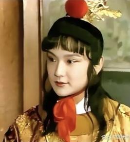 八七版电视剧《红楼梦》中的贾宝玉的扮演者欧阳奋强和薛宝琴的扮演者王羊外貌怎么这么