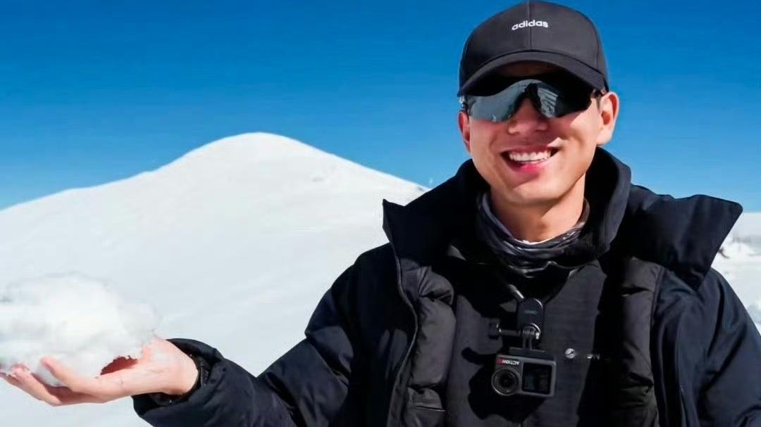 李现西藏徒步被偶遇
自称“我不是李现”