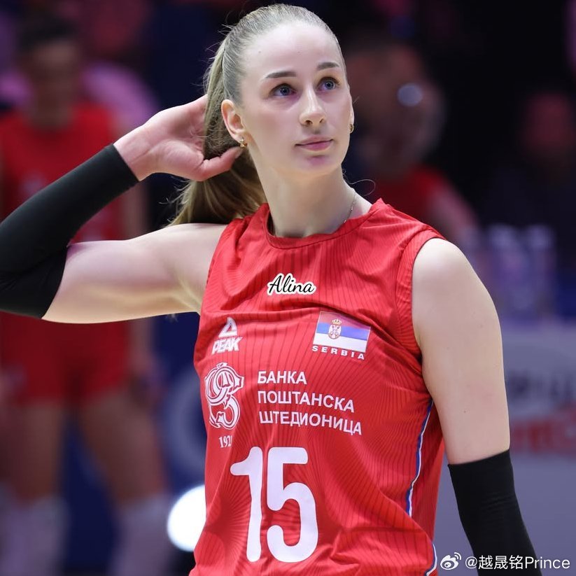 2026年世界女排联赛 📌 乌泽拉茨由于膝盖问题连续两场比赛没有参加，虽然进入