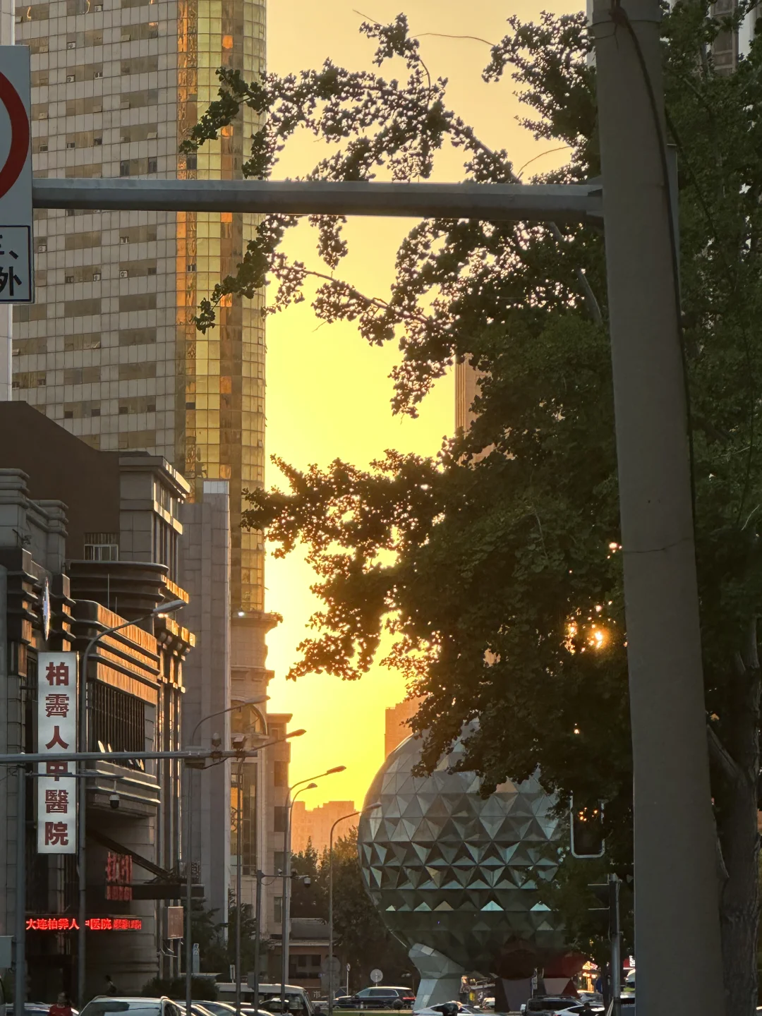 这个点了还不睡的在干嘛