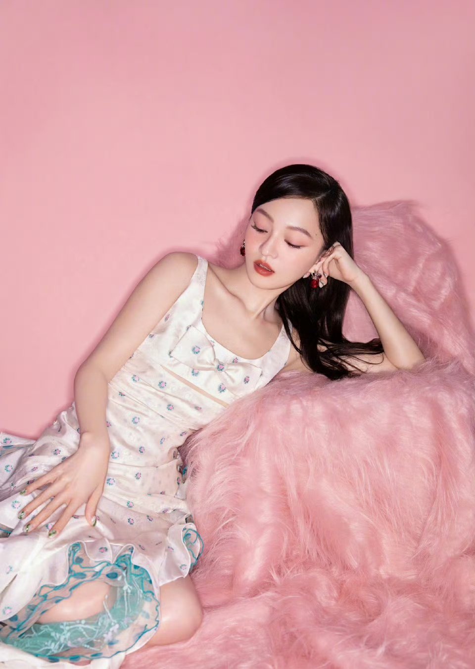 张韶涵～～张韶涵[超话]美女 ​​​