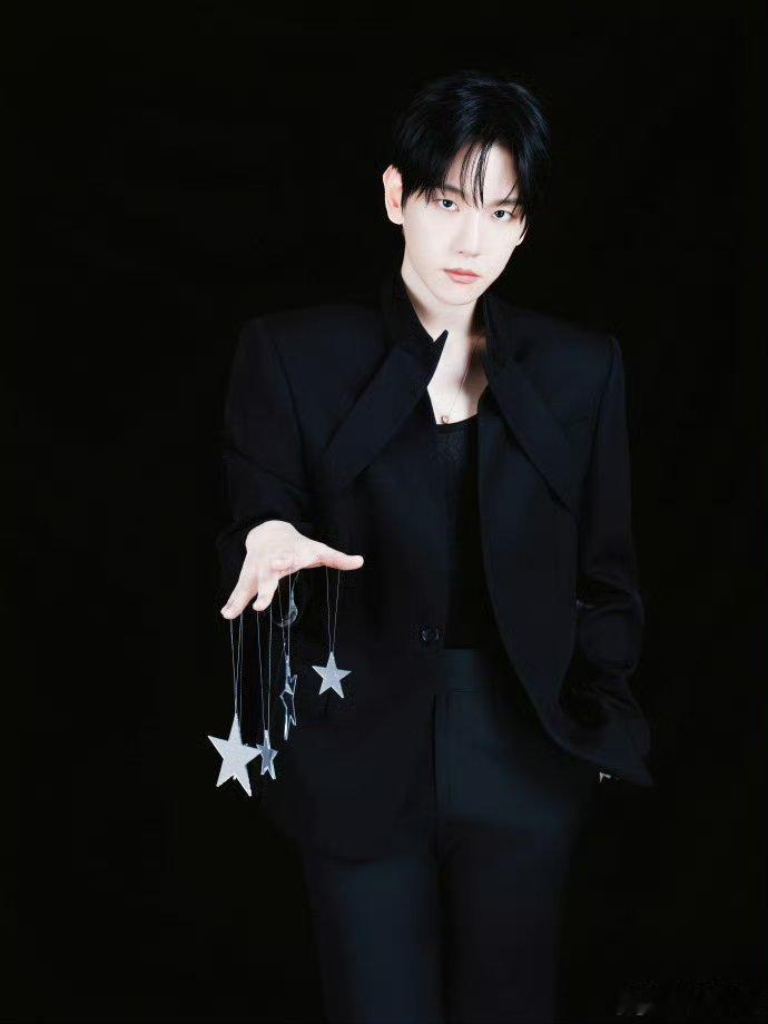 边伯贤唱了我是如此相信边伯贤唱我是如此相信好好听！边伯贤唱了我是如此相信！边伯贤