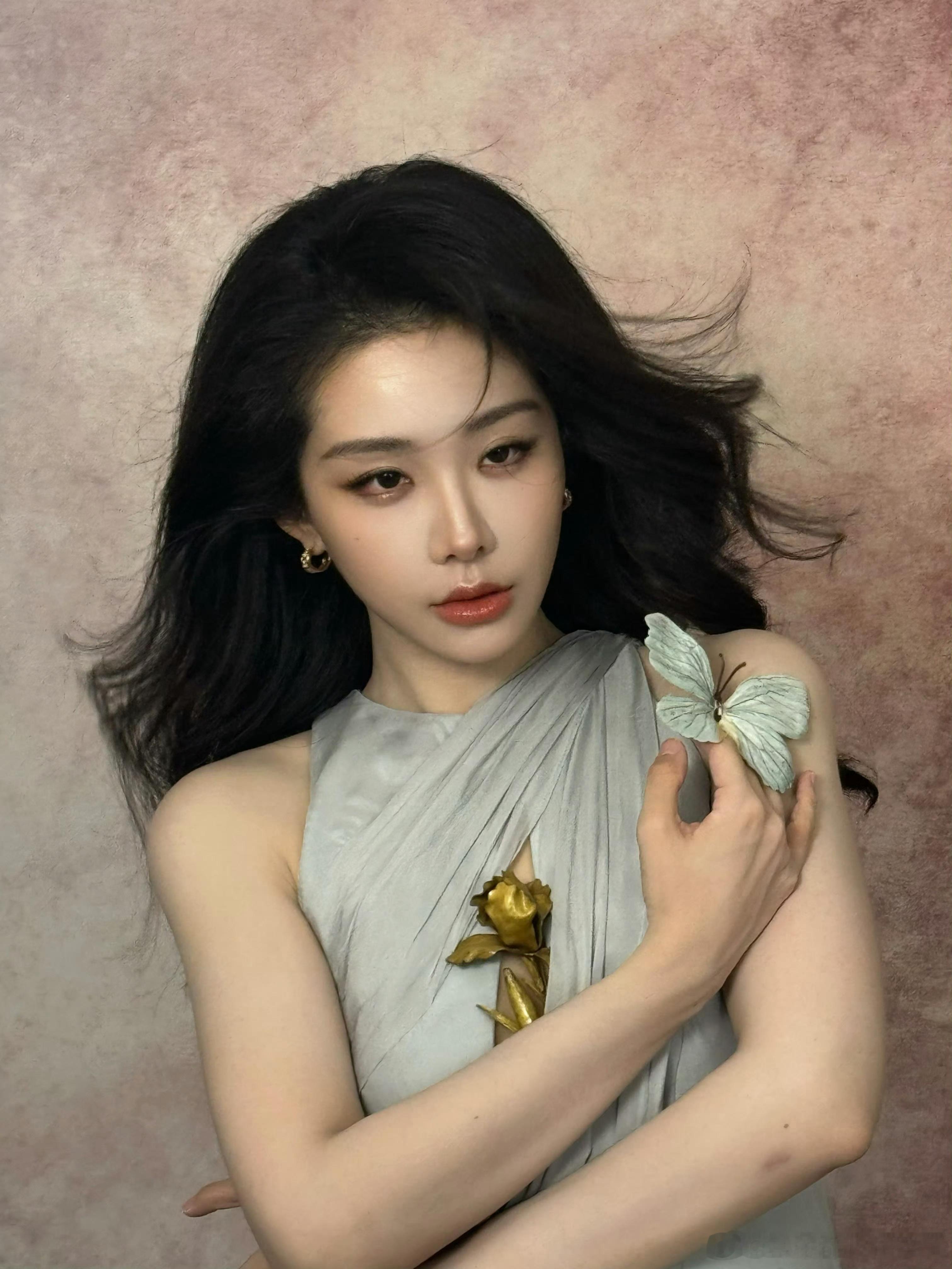 喻言百花奖掌声响起solo 谁被喻言百花奖solo狠狠打动！《掌声响起》单人舞台