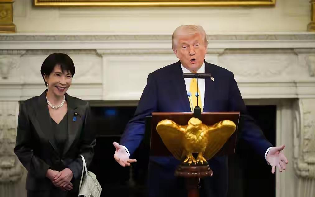 高市早苗19日到访美国，谴责伊朗“封锁”霍尔木兹海峡，并恭维称“能够给全世界带来